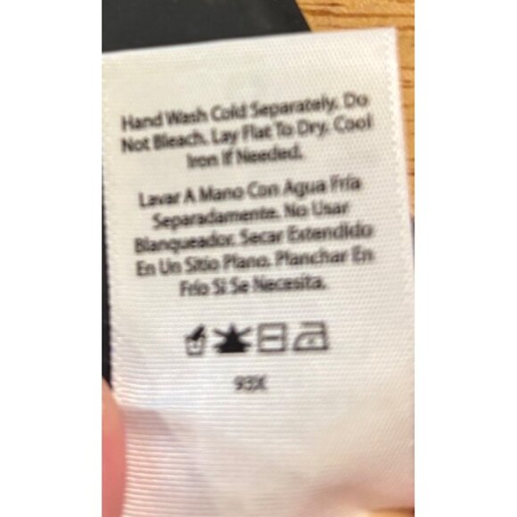 Colorful Striped Acrylic Scarf‎ With Fringe One Size Fits All Rainbow Colors - Picture 2 of 4